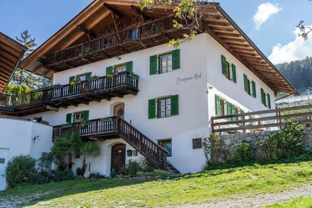 Ferienwohnung Brunjaunhof Schenna Exterior photo
